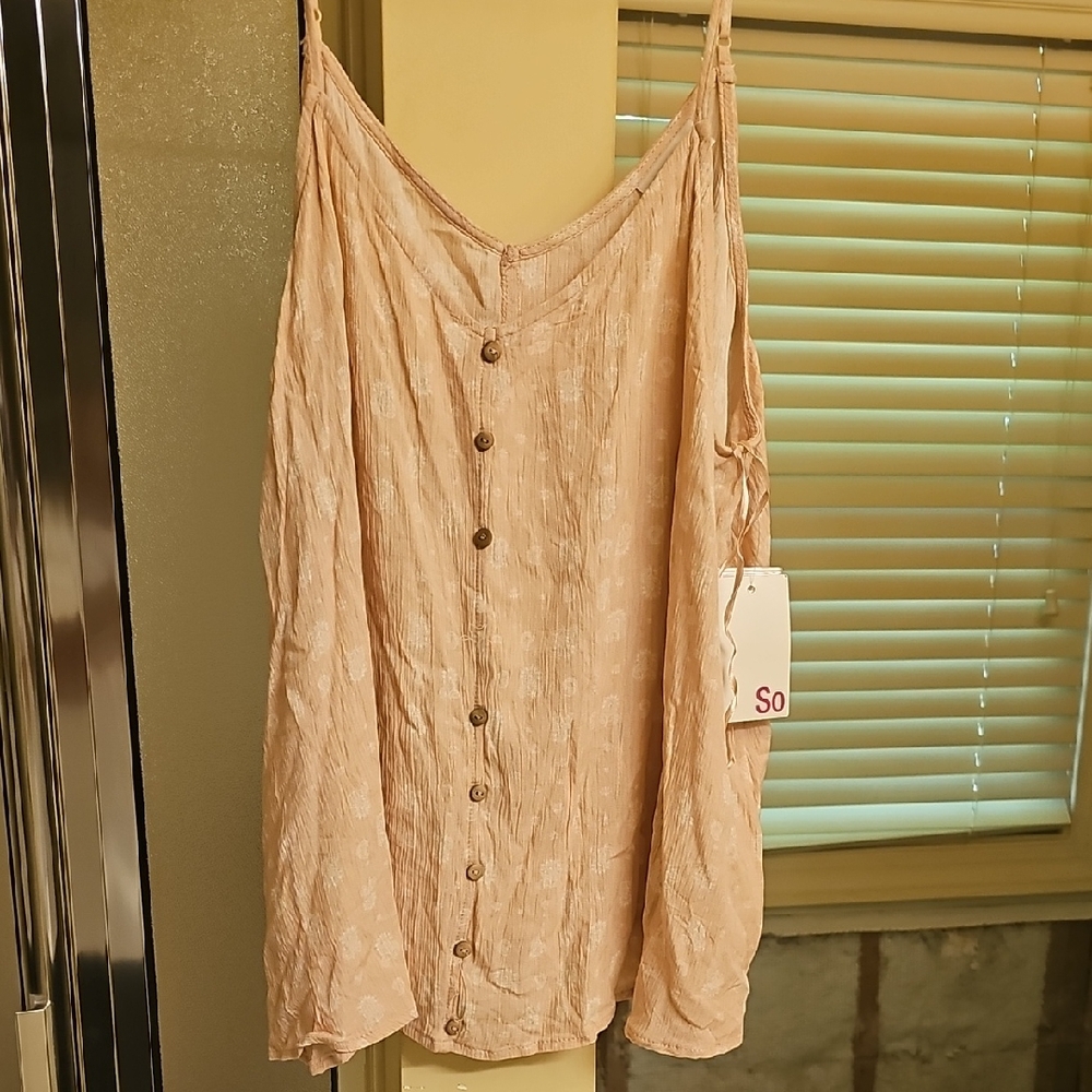 SO Pink Sleeveless Buttoned Camisole